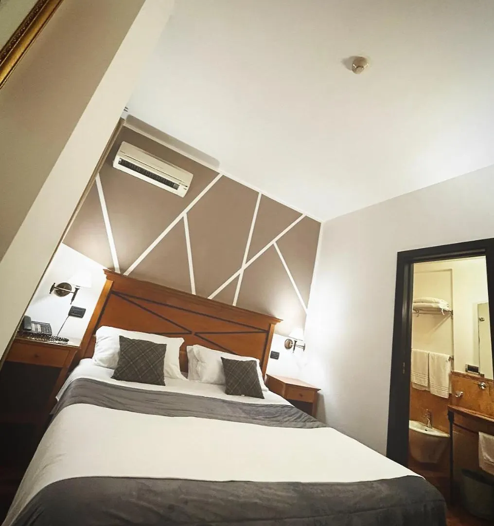 Hotel Florio Opera Palermo Central إيطاليا