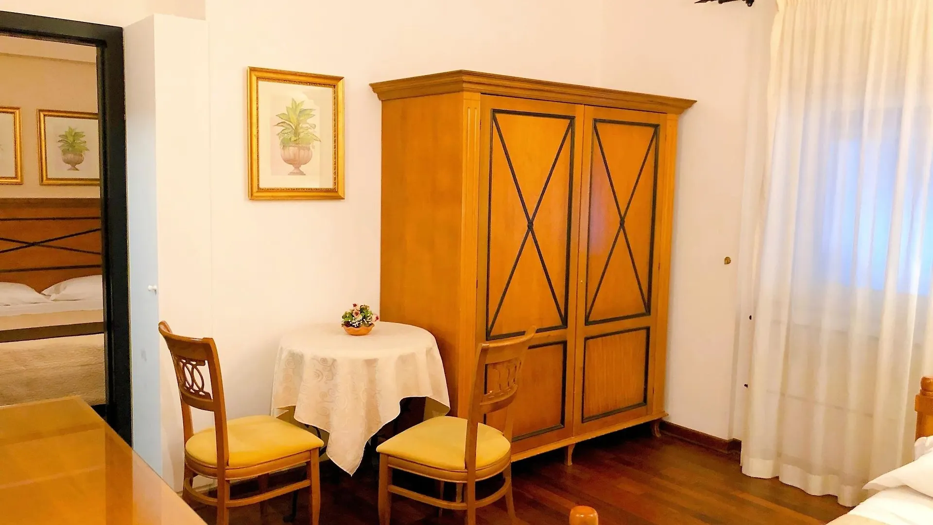 ***  Hotel Florio Opera Palermo Central Italy