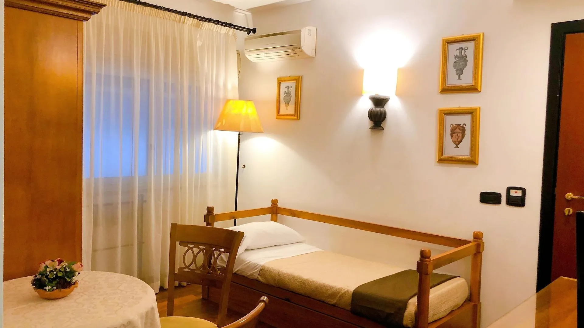 Hotel Florio Opera Palermo Central 3*,